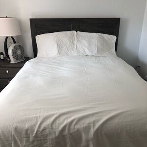 Elegant Ivory White Bedding Set Duvet cover, 2 quilted slip & Bedskirt